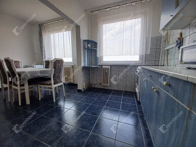 Eladó lakás Debrecen, Vénkert 71 nm