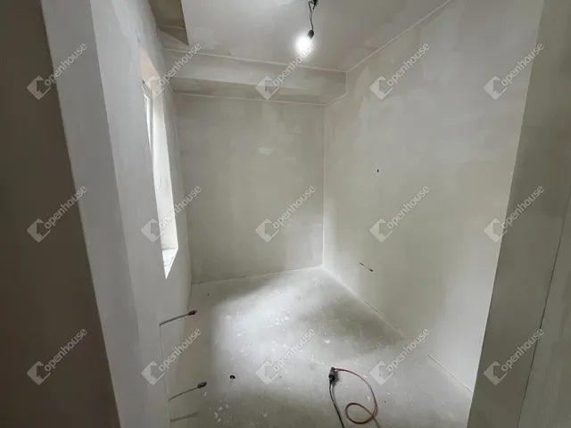 Eladó lakás Debrecen, Péterfia 33 nm