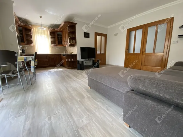 Kiadó lakás Debrecen, Nagyerdő 56 nm