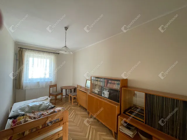 Kiadó lakás Debrecen, Nagyerdő 74 nm