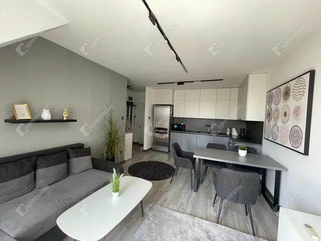 Kiadó lakás Debrecen, Széchenyikert 60 nm