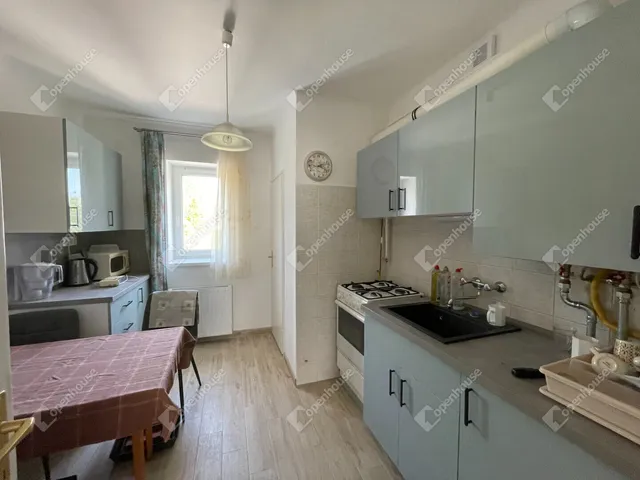 Kiadó lakás Debrecen, Nagyerdő 74 nm