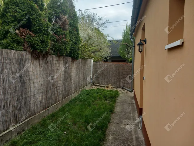 Eladó ház Debrecen, Vargakert 33 nm