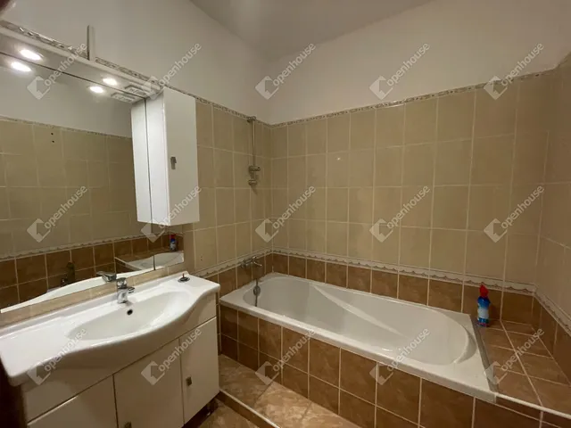 Kiadó lakás Debrecen, Egyetemváros 65 nm