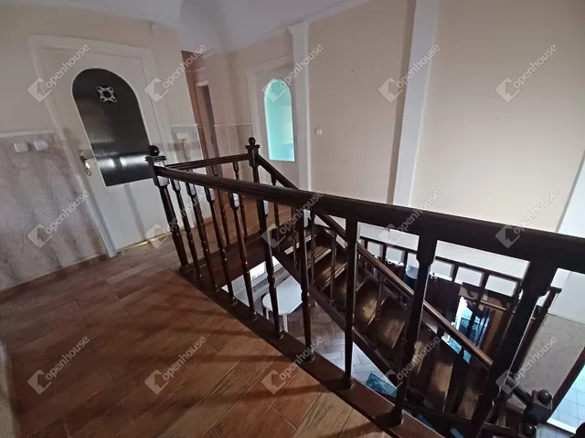 Eladó ház Debrecen, Vénkert 225 nm