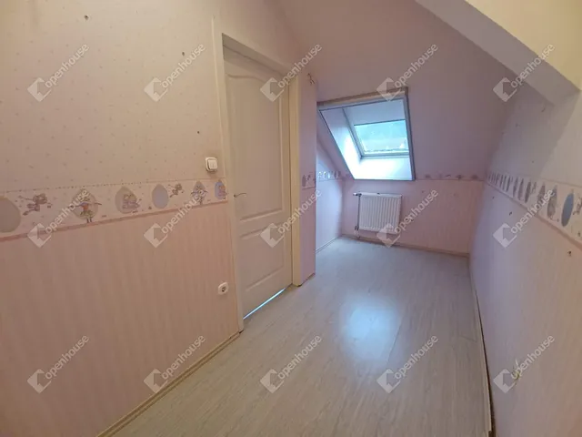 Eladó ház Debrecen, Vénkert 225 nm