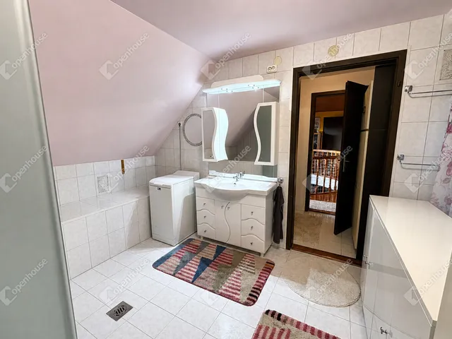 Eladó ház Debrecen, Kertváros 157 nm