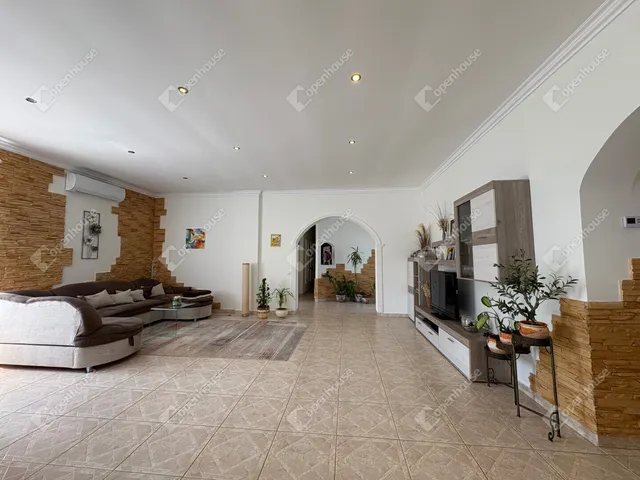 Eladó ház Debrecen 170 nm