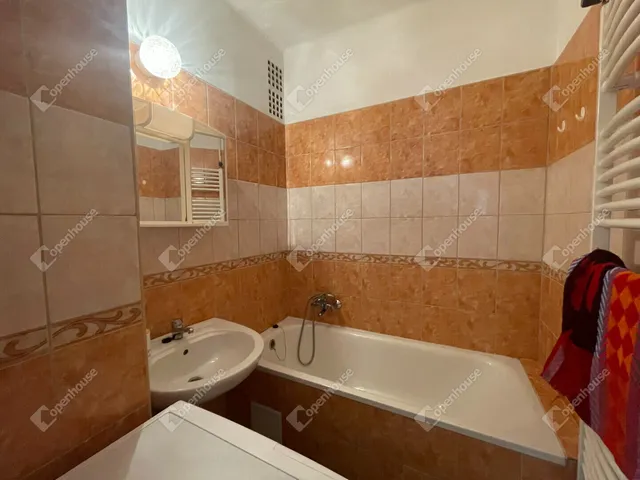 Kiadó lakás Debrecen, Egyetemváros 59 nm