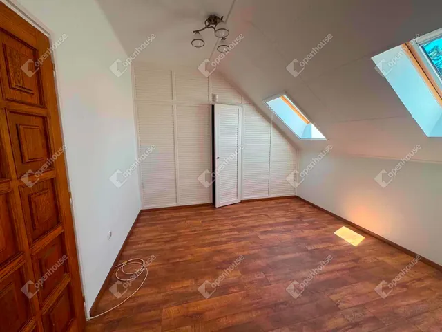 Kiadó ház Debrecen, Akadémiakert 130 nm