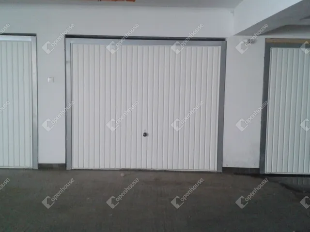 Eladó garázs Debrecen, Belváros 16 nm