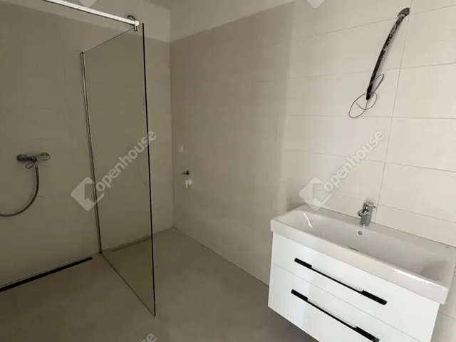 Eladó lakás Győr, Szitásdomb 75 nm