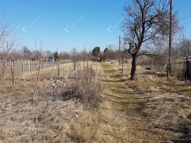 Eladó telek Győr, Győrszentiván 2400 nm