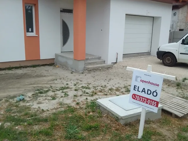 Eladó ház Dunaszeg 130 nm