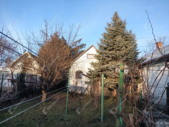 Eladó üdülő és hétvégi ház Győr, Szabadhegy 87 nm