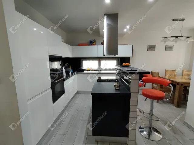 Eladó ház Lébény 143 nm