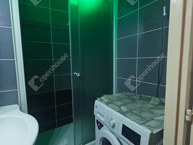 Eladó lakás Győr, Adyváros 49 nm