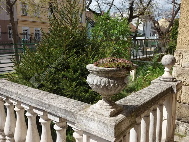 Eladó lakás Győr, Nádorváros 70 nm