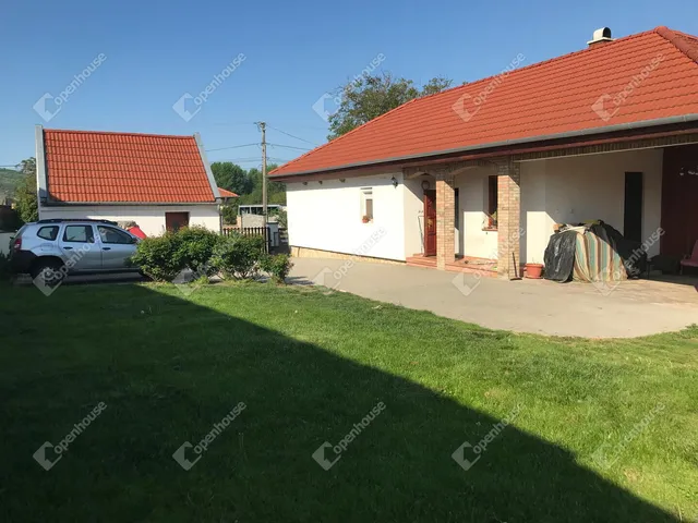Eladó ház Pázmándfalu 80 nm