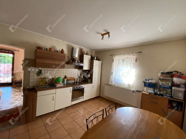 Eladó ház Pázmándfalu 80 nm