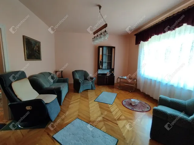 Eladó lakás Győr, Nádorváros 66 nm