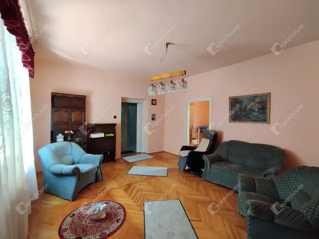 Eladó lakás Győr, Nádorváros 66 nm
