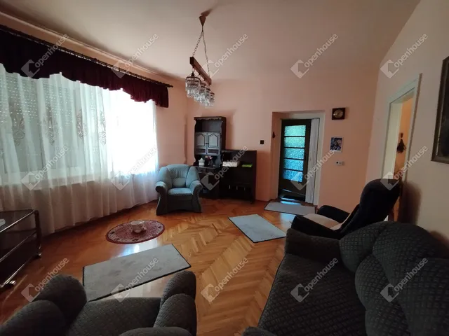 Eladó lakás Győr, Nádorváros 66 nm