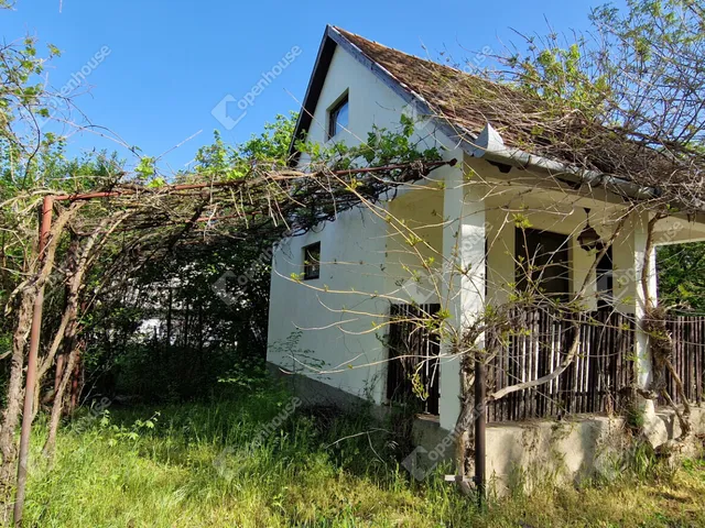 Eladó telek Tét 1857 nm