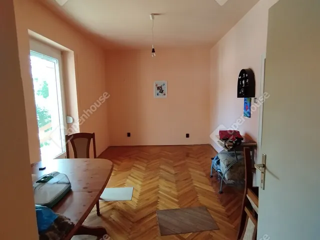 Eladó lakás Győr, Nádorváros 66 nm