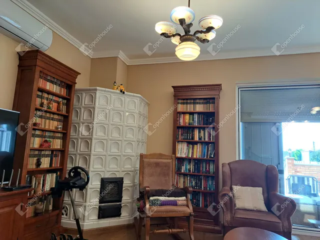 Eladó ház Győr, Újváros 225 nm