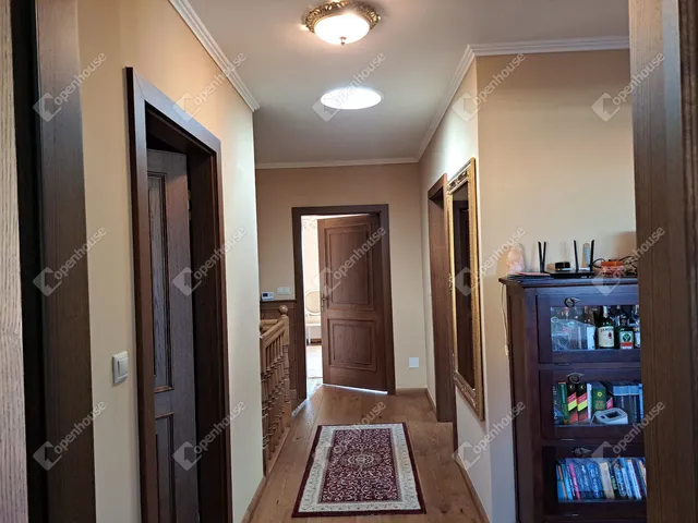 Eladó ház Győr, Újváros 225 nm