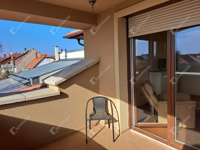 Eladó ház Győr, Újváros 225 nm