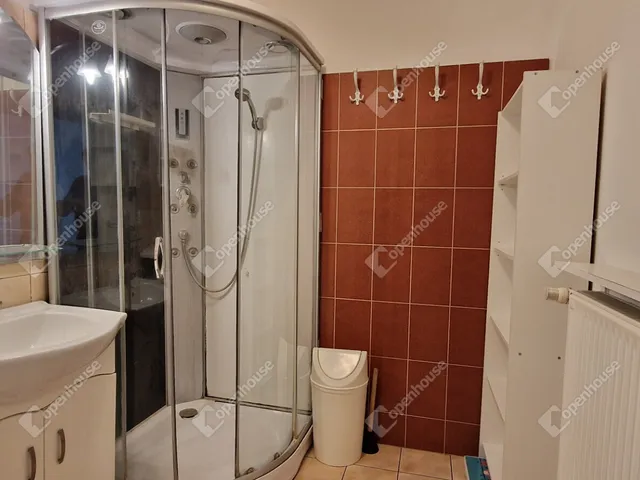 Eladó lakás Győr, Nádorváros 89 nm