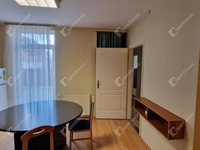 Eladó lakás Győr, Nádorváros 89 nm