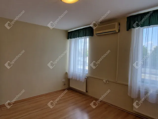 Eladó lakás Győr, Nádorváros 89 nm