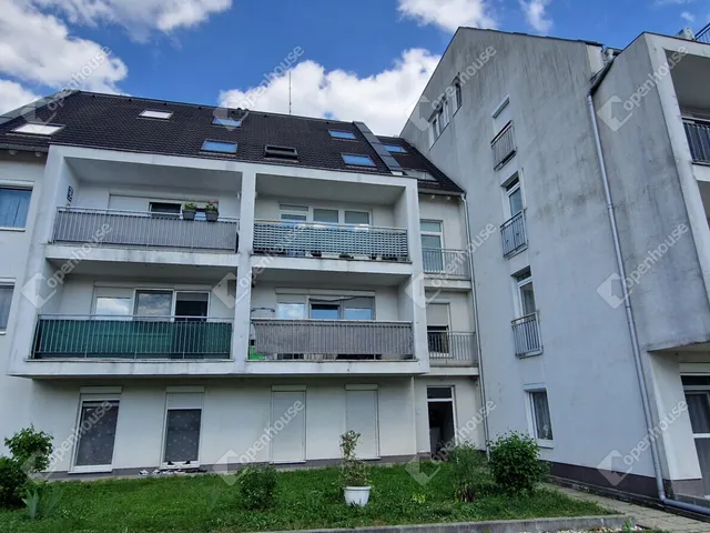 Eladó lakás Győr, Nádorváros 89 nm