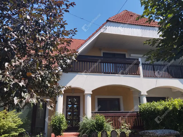 Eladó ház Győr, Győrszentiván 160 nm