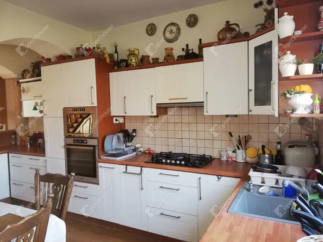 Eladó ház Győr, Győrszentiván 160 nm