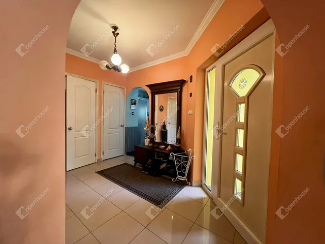 Eladó ház Abda 173 nm