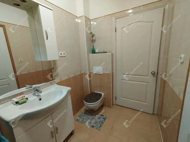 Eladó ház Abda 173 nm