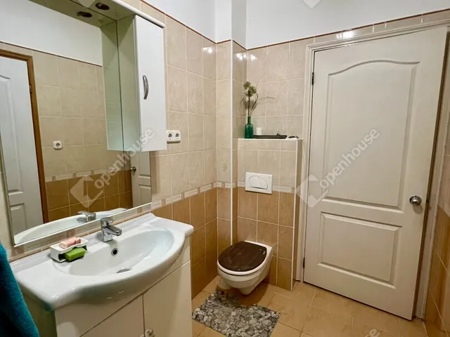 Eladó ház Abda 173 nm