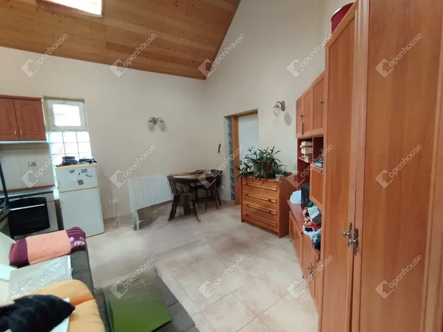 Eladó ház Abda 173 nm