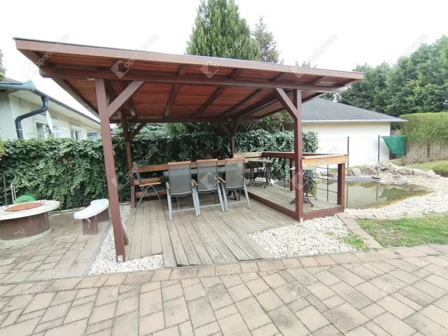 Eladó ház Abda 173 nm