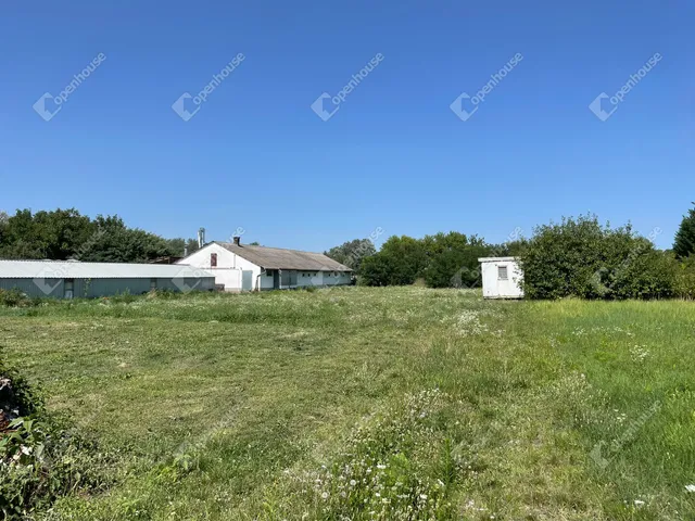 Eladó telek Ikrény 1578 nm