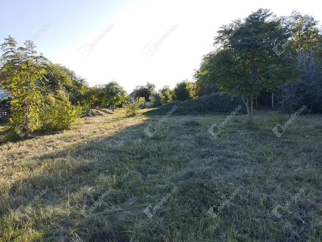 Eladó telek Győr, Győrszentiván 1110 nm