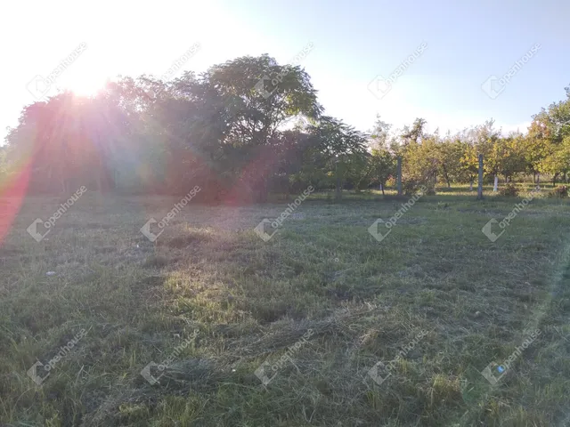 Eladó telek Győr, Győrszentiván 1110 nm