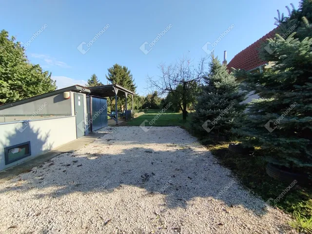 Eladó telek Győr 811 nm