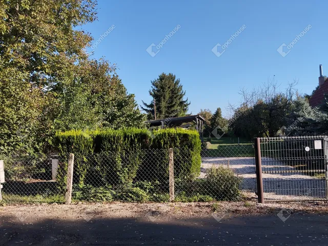 Eladó telek Győr 811 nm