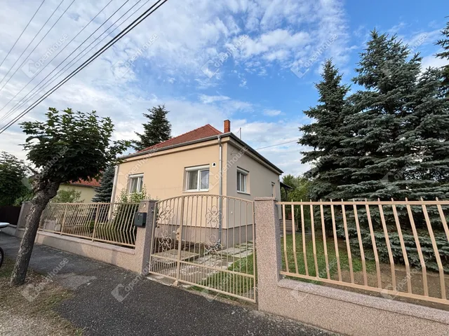 Eladó ház Győr, Kisbácsa 105 nm