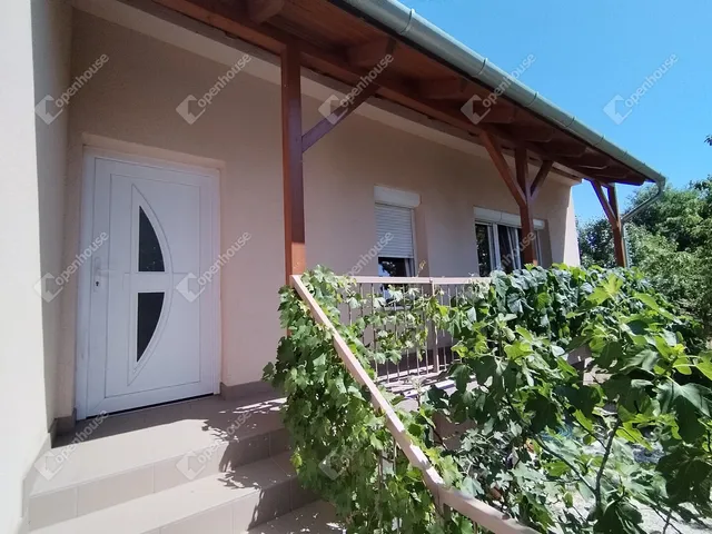 Eladó ház Győr, Kisbácsa 105 nm